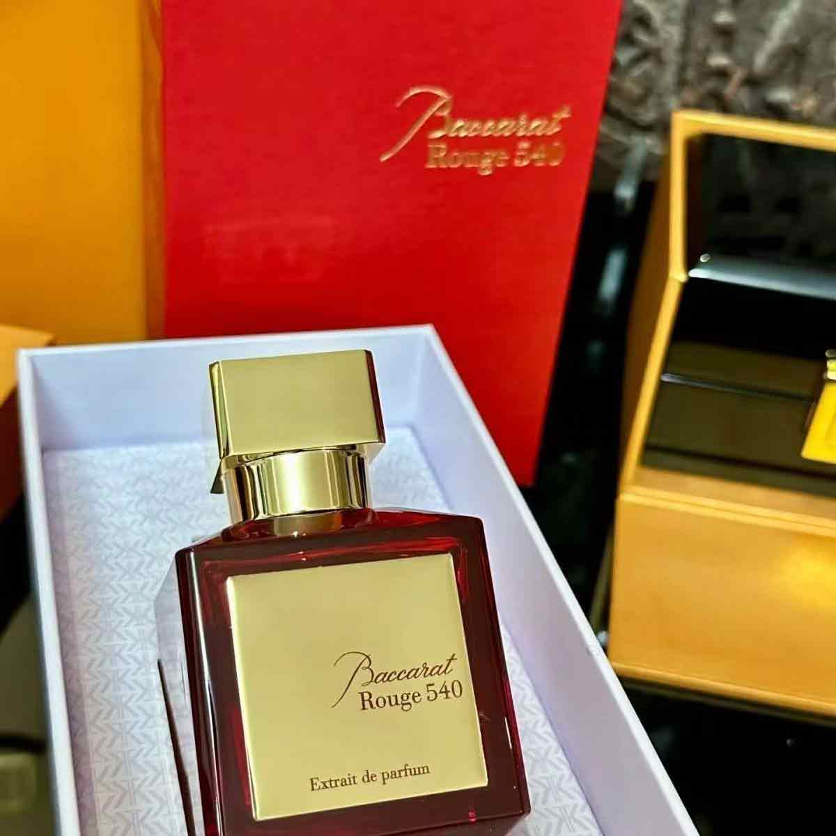 Il profumo Baccarat 540 essenc - Home Fragrance Red Wine recensione e prezzo